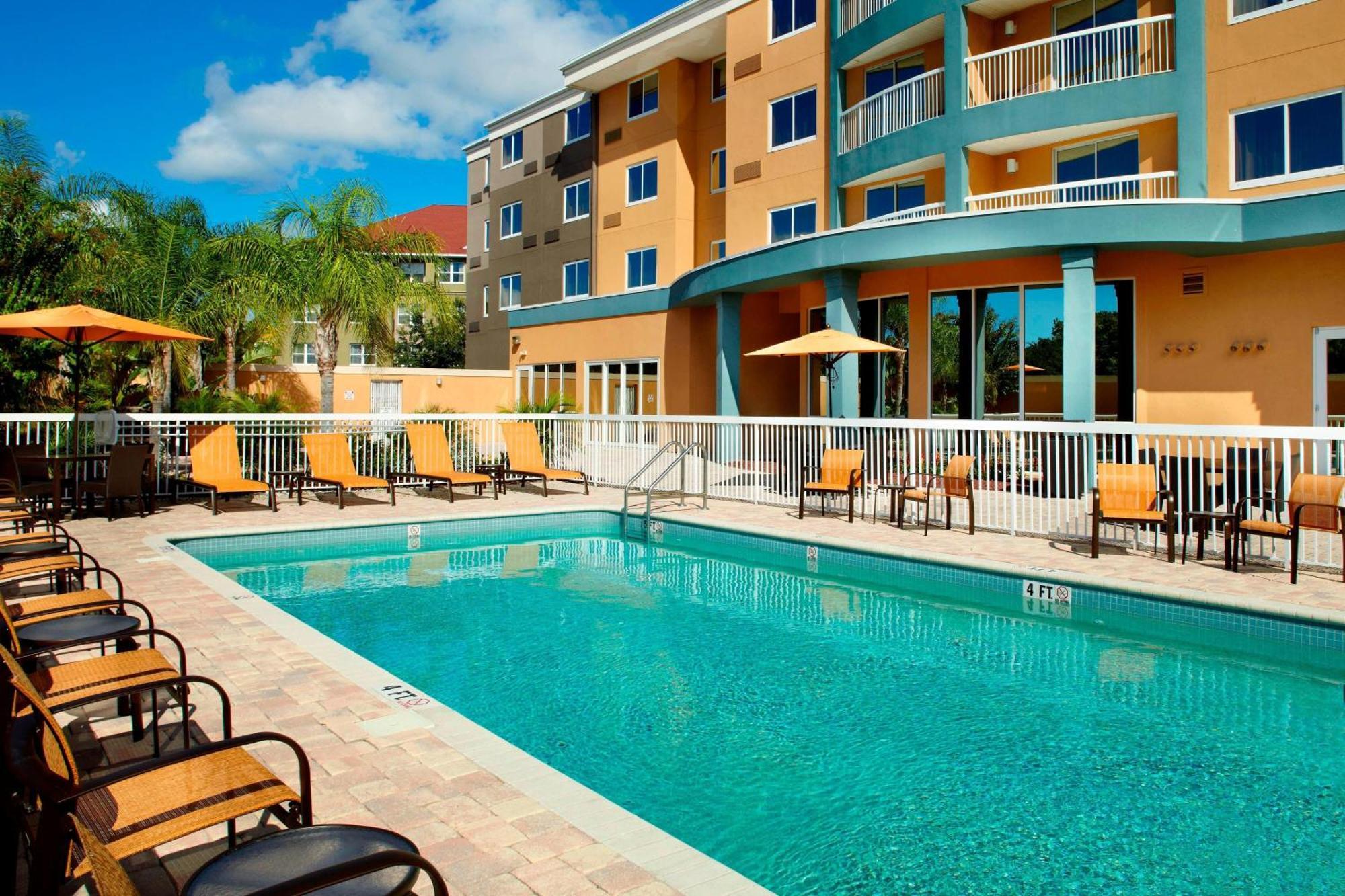 Courtyard Tampa Oldsmar Hotel Kültér fotó